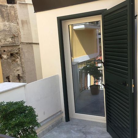 Kuro Hotel Палермо Екстериор снимка